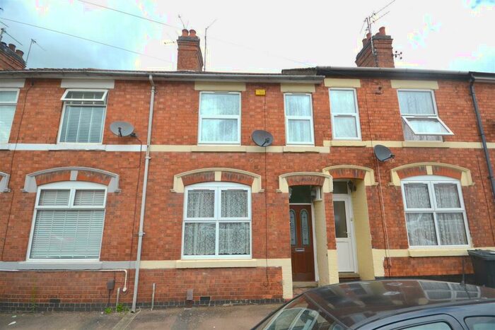 3 Bedroom Terraced House To Rent In Charles Street, Kettering, NN16