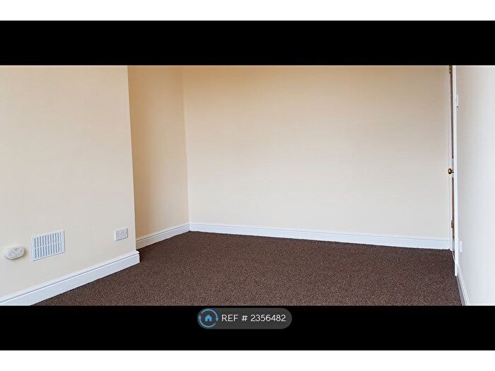 1 Bedroom Terraced House To Rent In Denton Terrace, Morley, Leeds, LS27
