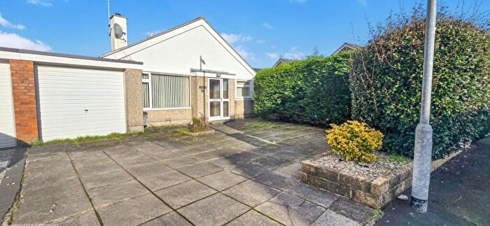 3 Bedroom Bungalow For Sale In Maes Gerddi, Porthmadog, LL49
