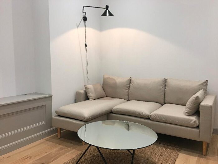 1 Bedroom Flat To Rent In Albert Street, Leith Walk, Edinburgh, EH7