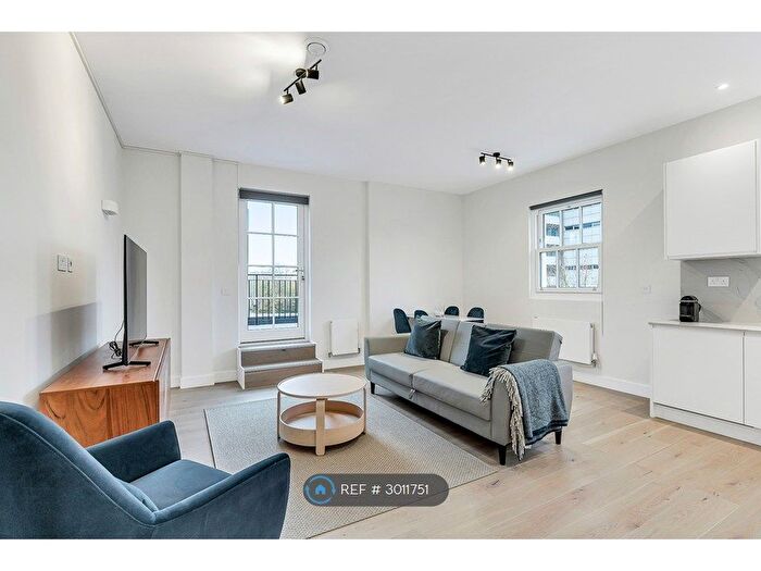 2 Bedroom Flat To Rent In Chiswick High Road, London, W4