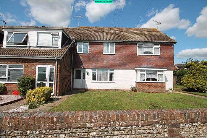 3 Bedroom Terraced House To Rent In Malthouse Close, Sompting, Lancing, BN15