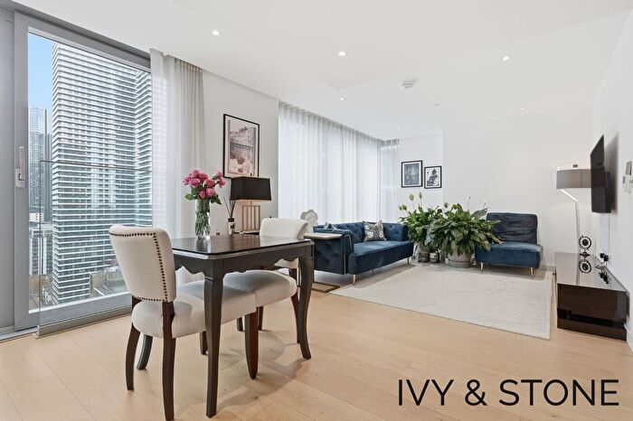 2 Bedroom Flat For Sale In Marsh Wall, London, Greater London, E14