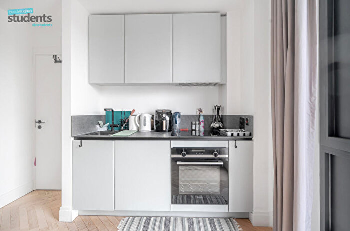 1 Bedroom Property To Rent In Gloucester Place, Brighton, BN1