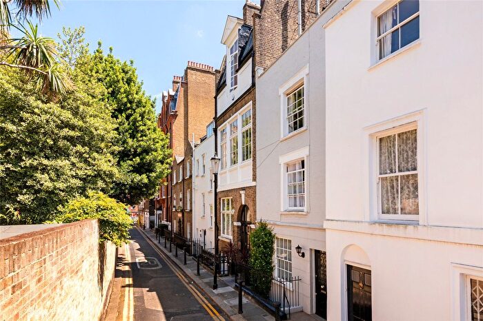3 Bedroom Flat For Sale In Dukes Lane, Kensington, W8