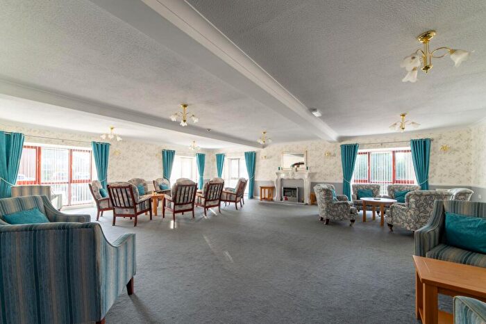 1 Bedroom Apartment For Sale In Green Lane, The Fountains Green Lane, L39