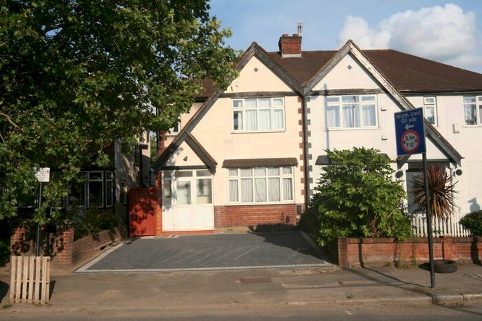 4 Bedroom Semi-Detached House To Rent In Greenford Road, Greenford, UB6