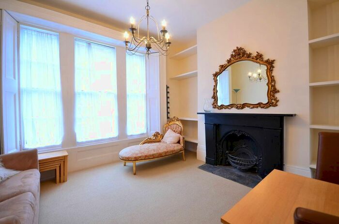 1 Bedroom Flat To Rent In Clarendon Road, Holland Park, London, W11