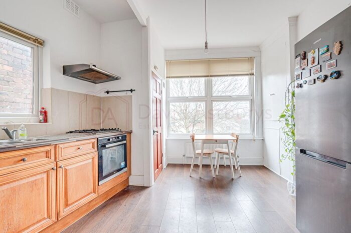 2 Bedroom Flat To Rent In Muswell Hill Broadway, Muswell Hill, London, N10