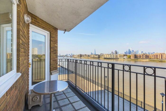 2 Bedroom Flat To Rent In Princes Riverside Road London, SE16