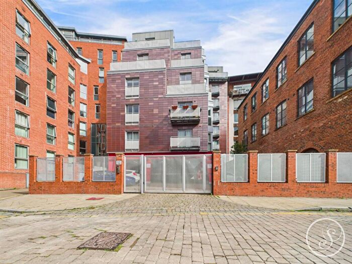 1 Bedroom Flat For Sale In Neptune Street, Leeds, LS9