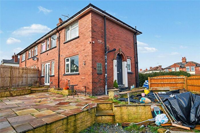 3 Bedroom Semi Detached House For Sale In Ingle Avenue, Morley, Leeds, West Yorkshire, LS27