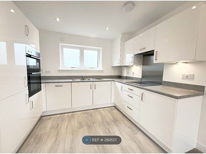 2 Bedroom Flat To Rent In Castle Hill Ebbsfleet Valley, Ebbsfleet Valley, Swanscombe, DA10