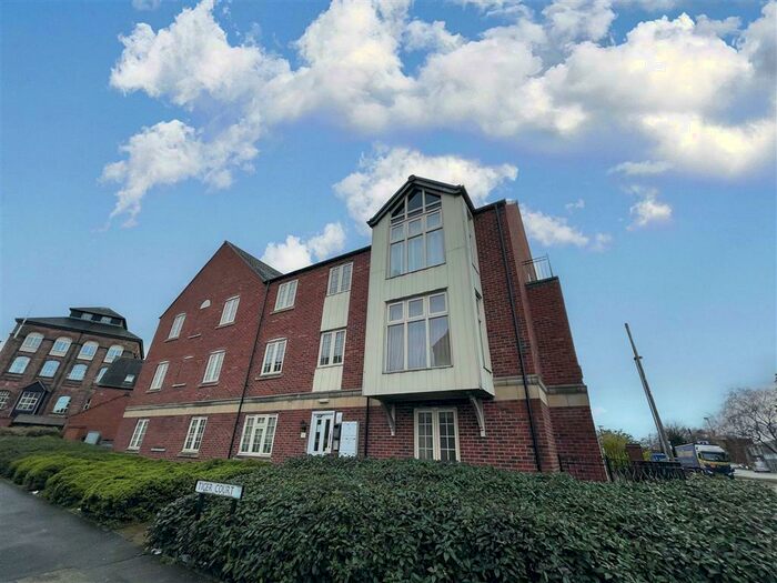 2 Bedroom Flat To Rent In Tiger Court, Burton-on-Trent, DE14