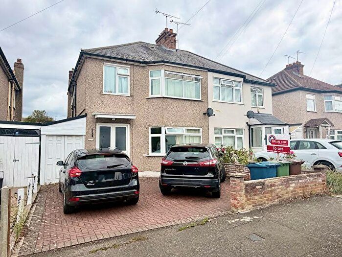 4 Bedroom Semi-Detached House To Rent In Canterbury Road, Harrow, HA1