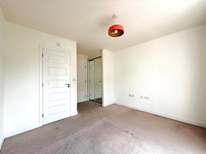 2 Bedroom Apartment To Rent In Osprey Drive, Trumpington, Cambridge, CB2