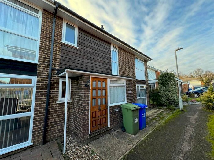 3 Bedroom Terraced House To Rent In Haysel, Sittingbourne, Kent, ME10