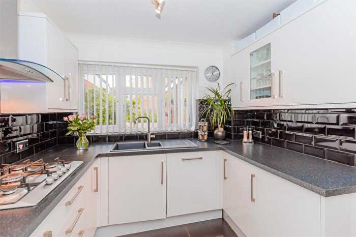 3 Bedroom Terraced House For Sale In Clavell Close, Rainham, Kent, ME8