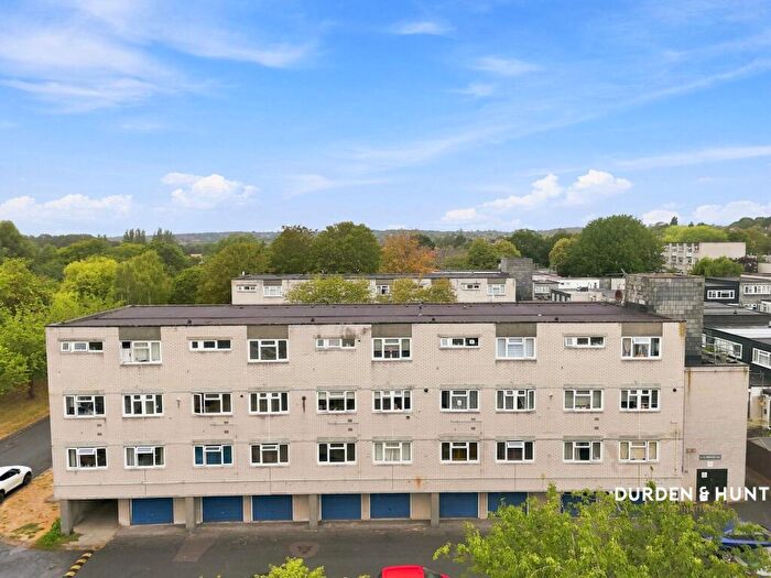 2 Bedroom Duplex For Sale In Highwood Lane, Loughton, IG10