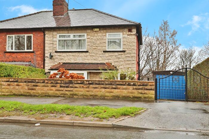 3 Bedroom Semi Detached House For Sale In Farm Hill North, Leeds, LS7