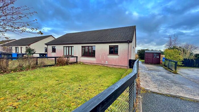 2 Bedroom Semi-Detached Bungalow For Sale In Milking Hill Park, Isle Of Lewis, HS2