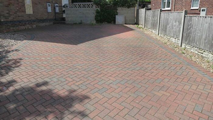 1 Bedroom Maisonette To Rent In Cromwell Crescent, Lambley, Nottingham, NG4