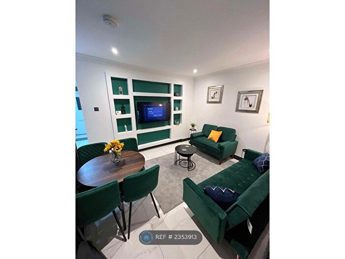 4 Bedroom Terraced House To Rent In Balaclava Street, St. Thomas, Swansea, SA1