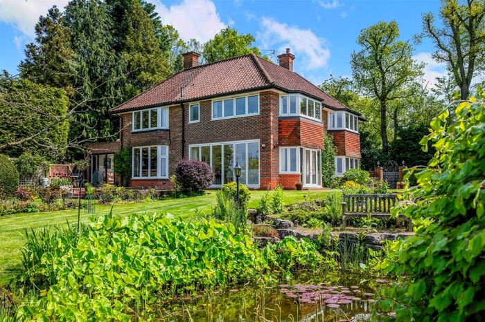 5 Bedroom Detached House For Sale In Ebbisham Lane, Walton On The Hill, KT20