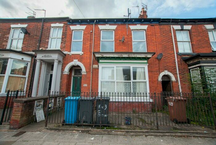 2 Bedroom Flat To Rent In Coltman Street, Hull, East Riding Of Yorkshire, HU3