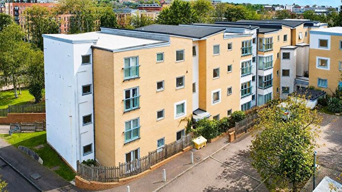 2 Bedroom Flat To Rent In Gadebury Heights, Hemel Hempstead, HP1