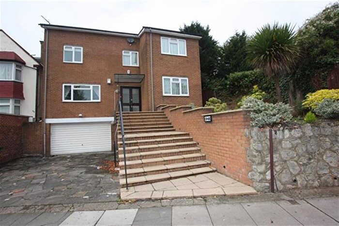 5 Bedroom Detached House For Sale In The Vale, Golders Green, NW11