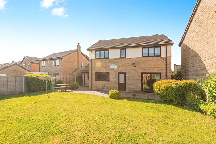 4 Bedroom Detached House For Sale In Bent Lea, Huddersfield, HD2