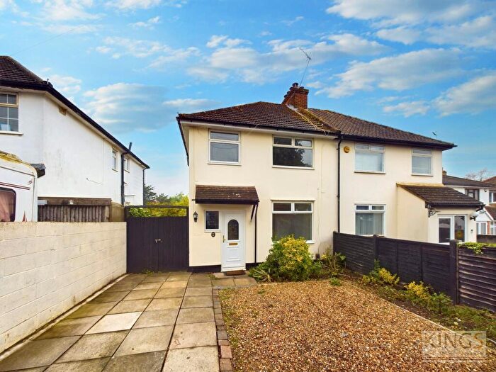 3 Bedroom Semi Detached House To Rent In Radlett Road, Frogmore, AL2