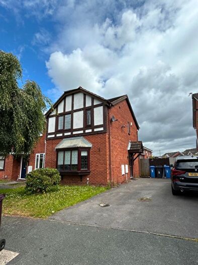 3 Bedroom Semi-Detached House To Rent In Lapwing Court, Liverpool, L26
