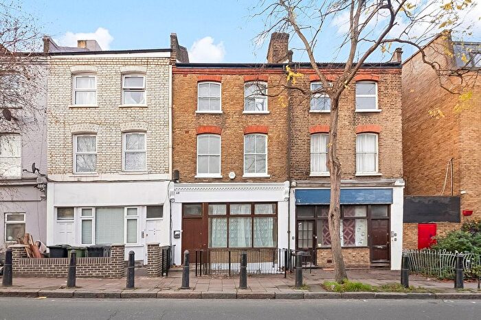 2 Bedroom Flat For Sale In Norwood High Street, London, SE27