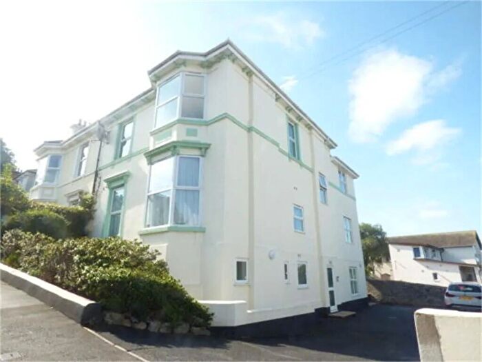 2 Bedroom Flat To Rent In Powderham Road, Newton Abbot, Devon., TQ12