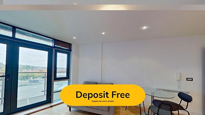 1 Bedroom Flat To Rent In Gotts Road, Leeds, LS12