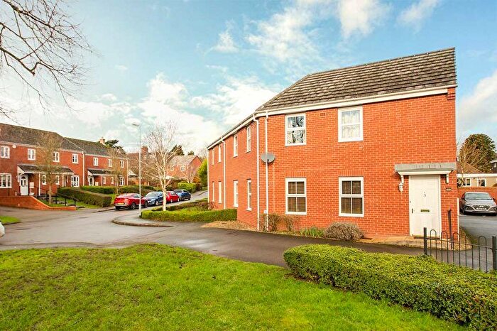 2 Bedroom Flat For Sale In Sanders Way, Lichfield (Nr Shortbutts Lane), WS14