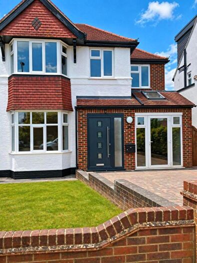 5 Bedroom House To Rent In Ellesmere Drive, CR2