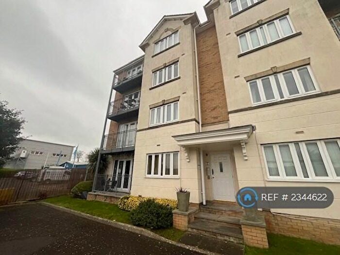 2 Bedroom Flat To Rent In Medina View, East Cowes, PO32