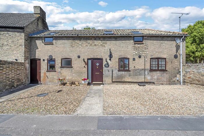 2 Bedroom End Of Terrace House For Sale In White Hart Lane, Soham, Ely, CB7