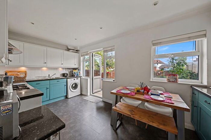 3 Bedroom End Terrace House For Sale In Browning Avenue, Worcester Park, KT4