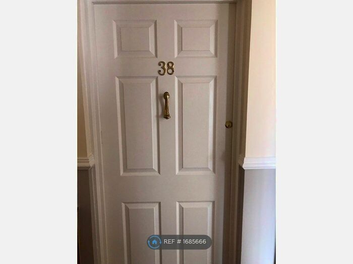 2 Bedroom Flat To Rent In The Ridings, Southport, PR9