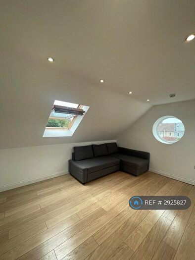 Studio To Rent In Fountain Mill, Bristol, BS5