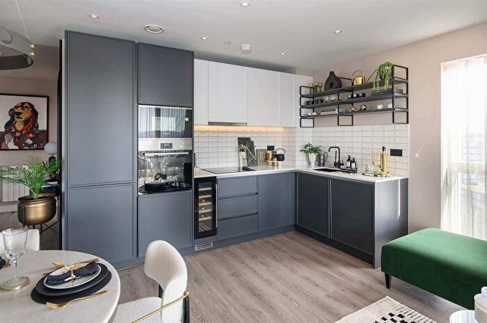 3 Bedroom Flat For Sale In Kidbrooke Village, Pegler Square, Birch House, Greenwich, London, SE3