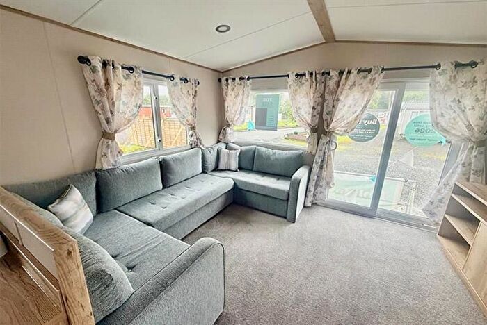 3 Bedroom Mobile/park Home For Sale In Craigielands Park, Beattock, Moffat, DG10