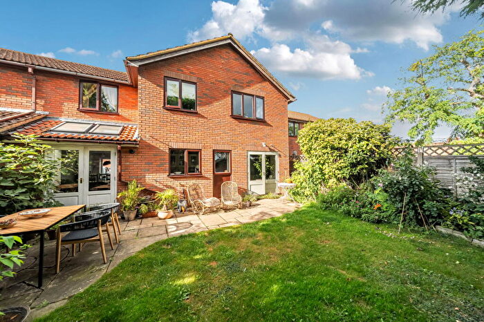 4 Bedroom Semi Detached House For Sale In Singleton Close, Minster, Ramsgate, CT12