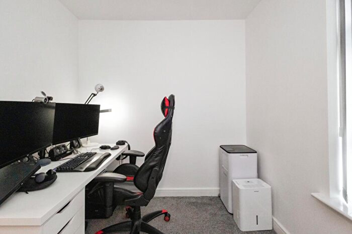2 Bedroom Flat For Sale In Guide Court, Audenshaw, Manchester, Greater Manchester, M34