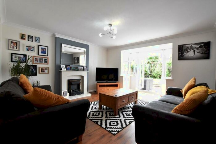 4 Bedroom Detached House For Sale In Elm Way, Messingham, Scunthorpe, DN17