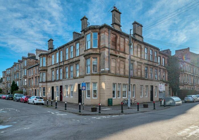 2 Bedroom Flat To Rent In Albert Road, Queens Park, Glasgow, G42